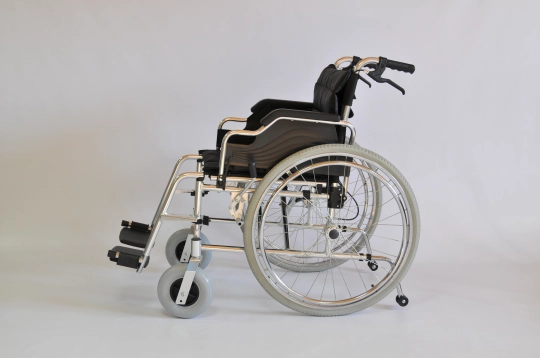 Кресло-коляска инвалидная механическая FS 908 LJ (41 см) колеса пневмо - 2