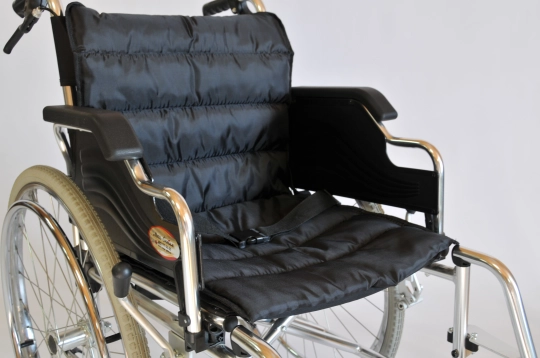 Кресло-коляска инвалидная механическая FS 908 LJ (41 см) колеса пневмо - 11